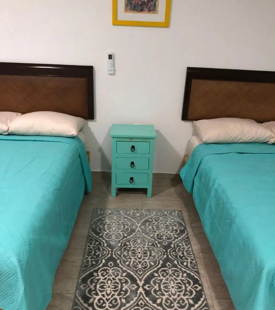 Villa Tortuga Cancun Bed & Breakfast